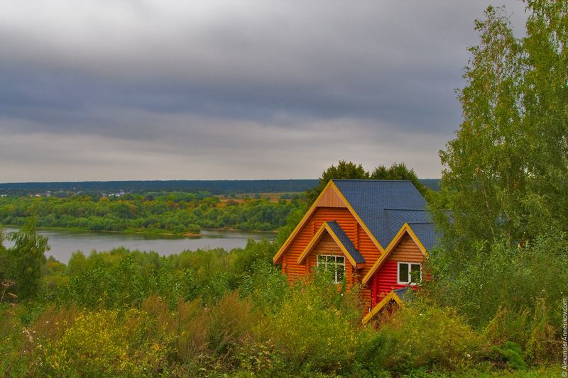 Загородный дом у воды: прибрежные зоны отмечены на карте отдельным слоем