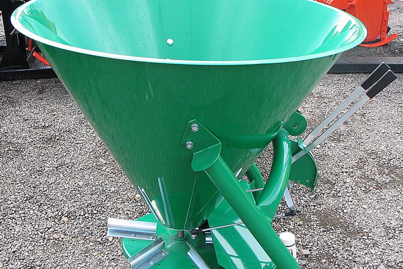 Разбрасыватель для газона