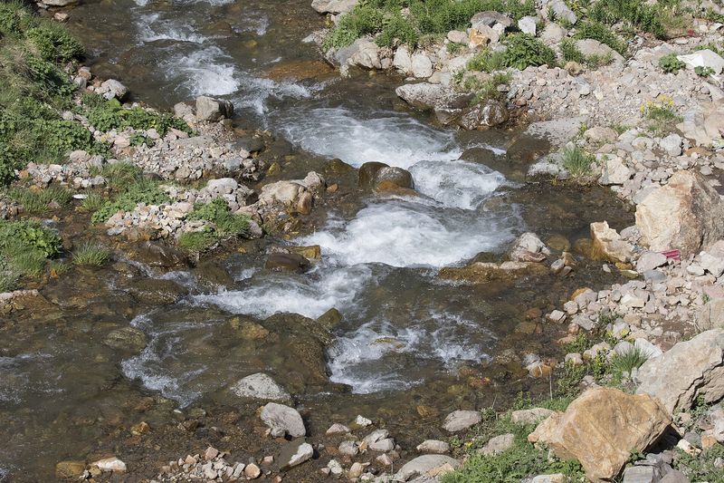 Ручей талой воды